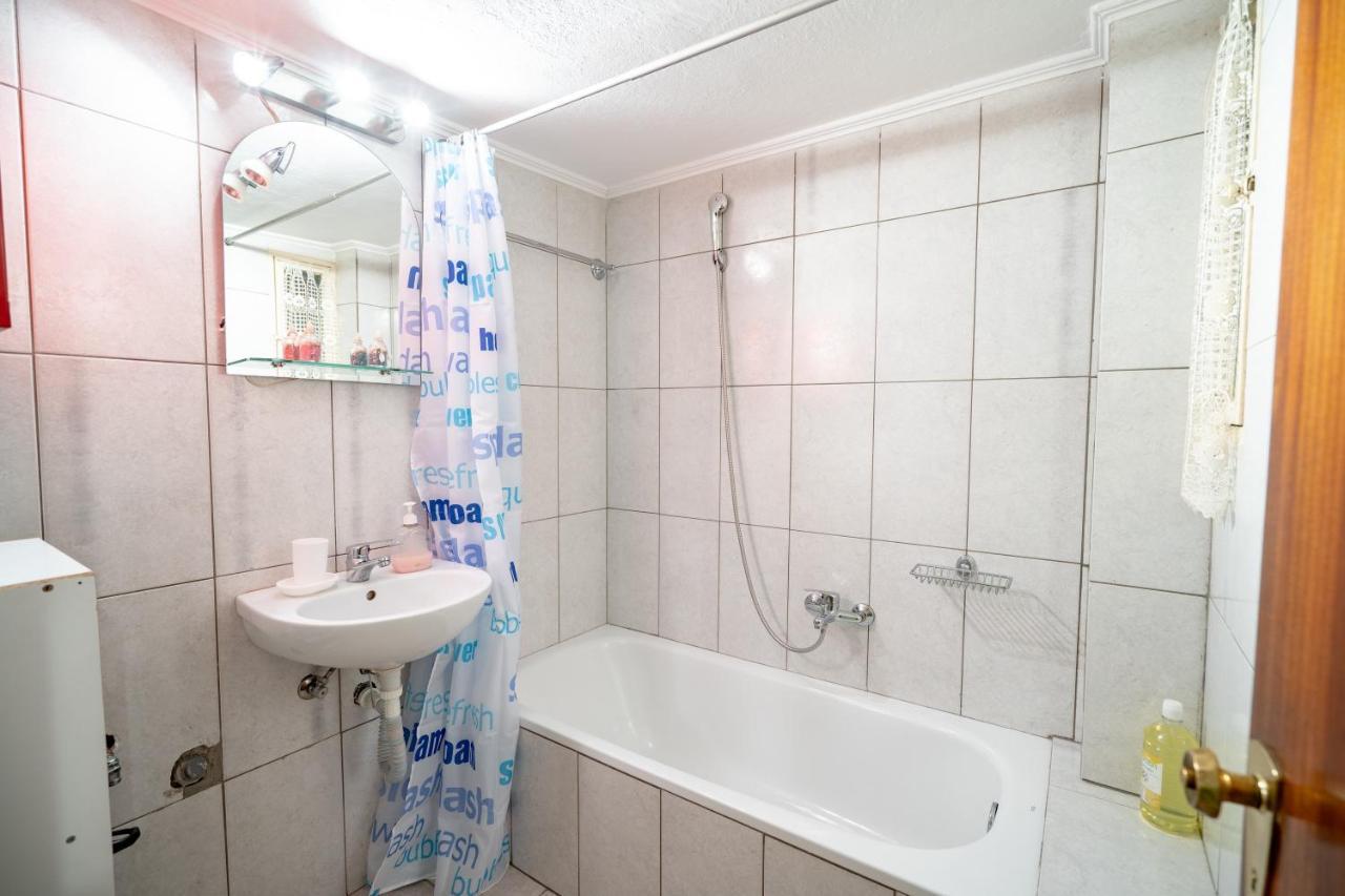 Ampelokipi Metro St. 2 Bedrooms 6 Pers. Apartment Athen Exterior foto