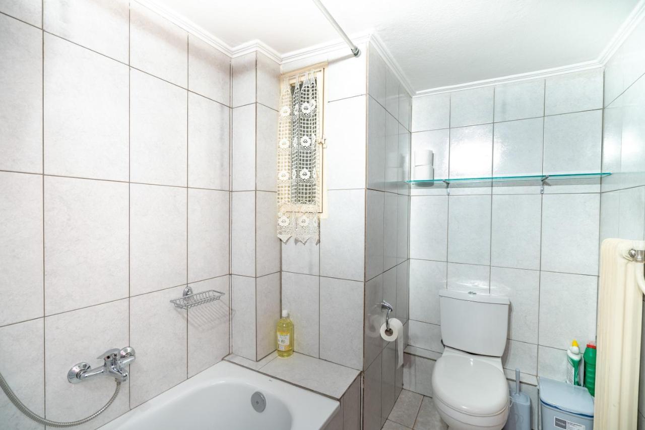 Ampelokipi Metro St. 2 Bedrooms 6 Pers. Apartment Athen Exterior foto
